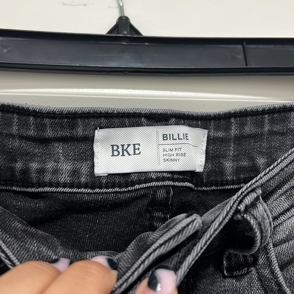 BKE Jean Womans 29x29.5 Mid Rise Distressed Billie Skinny Fit Denim - Picture 5 of 6